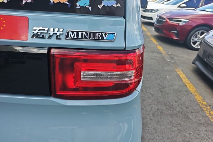 Used Wuling Hongguang MINIEV 2022 Zizai Version Lithium Iron Phosphate Right Rear Taillight