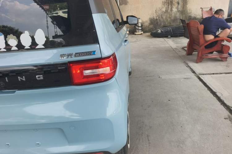 Used Wuling Hongguang MINIEV 2022 Easy Version Lithium Iron Phosphate Right Rear Taillight