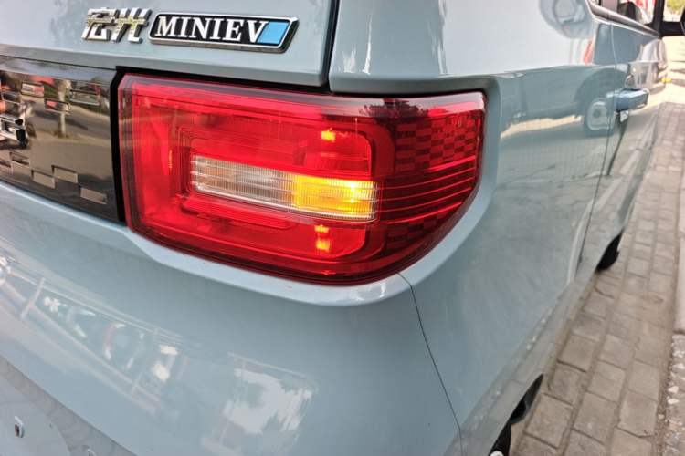 Used Wuling Hongguang MINIEV 2022 Enjoy Edition Lithium Iron Phosphate Right Rear Taillight