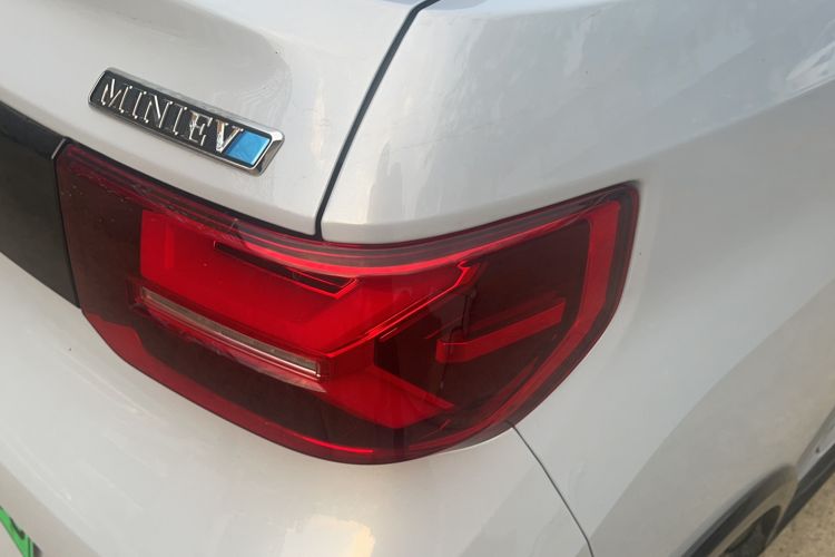Used Wuling Hongguang MINIEV 2022 Convertible Model Right Rear Taillight