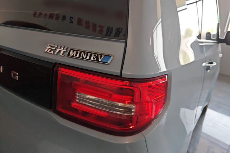 Used Wuling Hongguang MINIEV 2022 Easy Version Lithium Iron Phosphate Right Rear Taillight