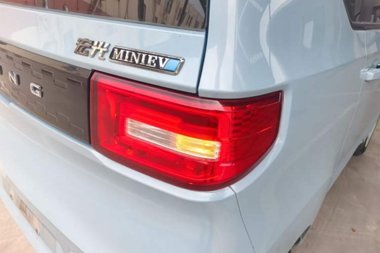 Used Wuling Hongguang MINIEV 2022 Easy Version Lithium Iron Phosphate Right Rear Taillight