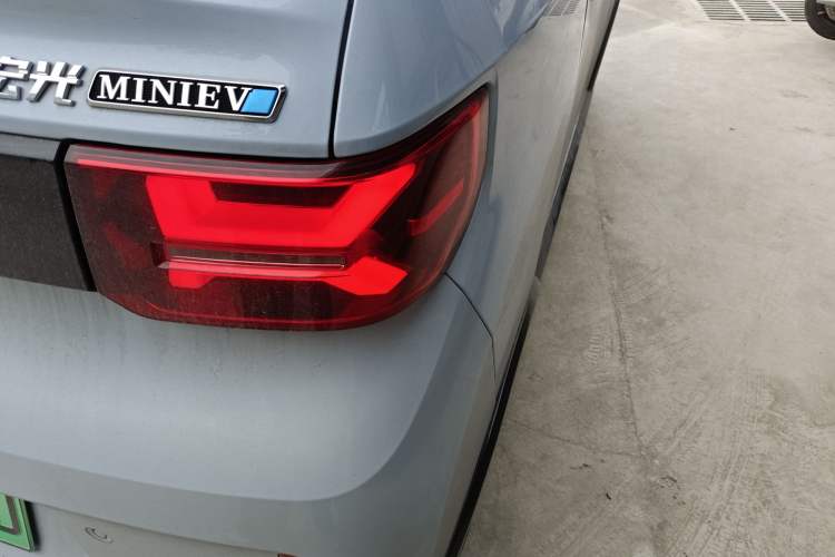 Used Wuling Hongguang MINIEV 2022 Convertible Model Right Rear Taillight