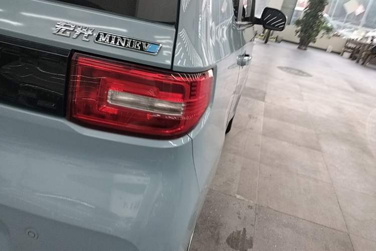 Used Wuling Hongguang MINIEV 2022 Easy Version Lithium Iron Phosphate Right Rear Taillight