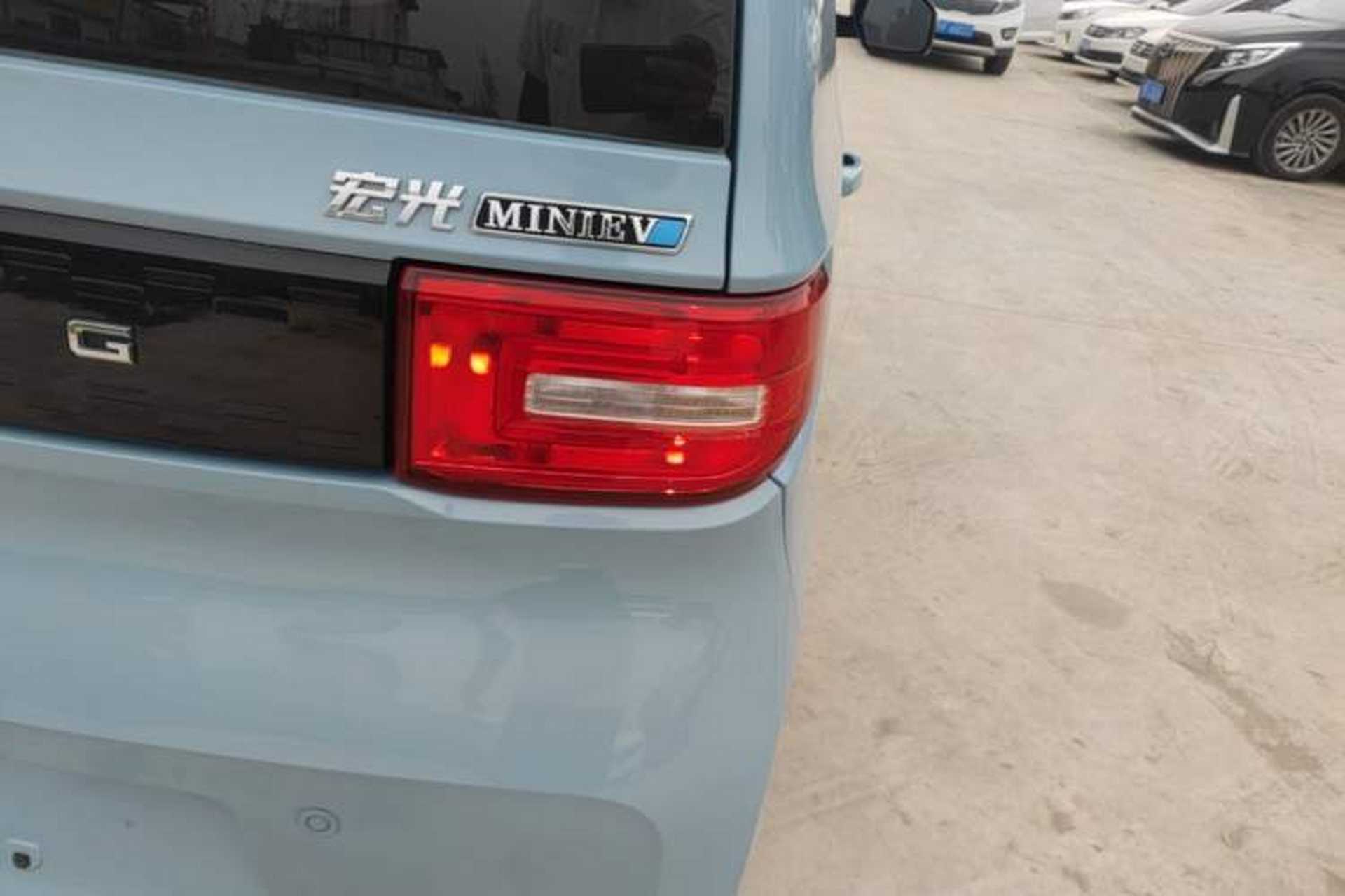 Used Wuling Hongguang MINIEV 2022 Zizai Version Lithium-NMC Right Rear Taillight