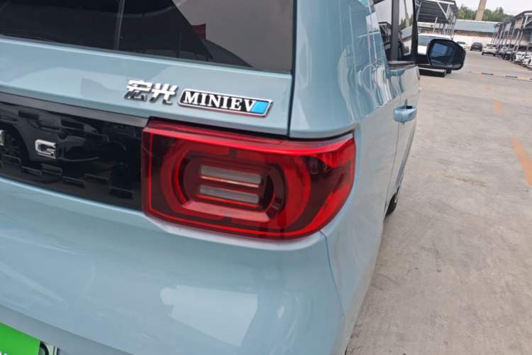 Used Wuling Hongguang MINIEV 2022 Enjoy Edition Lithium Iron Phosphate Right Rear Taillight