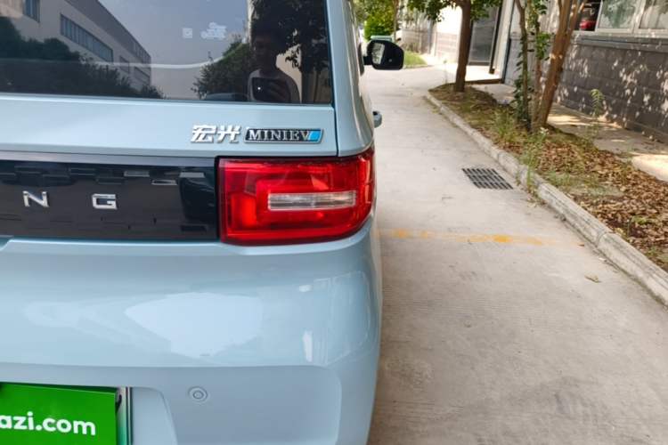 Used Wuling Hongguang MINIEV 2022 Zizai Version Lithium Iron Phosphate Right Rear Taillight