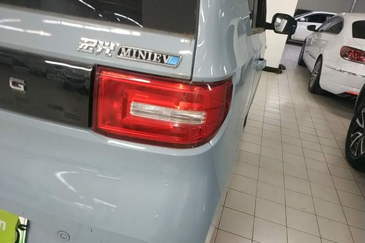 Used Wuling Hongguang MINIEV 2022 Macaron Fashion Model Lithium Iron Phosphate Right Rear Taillight