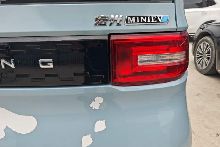 Used Wuling Hongguang MINIEV 2022 Easy Version Lithium Iron Phosphate Right Rear Taillight