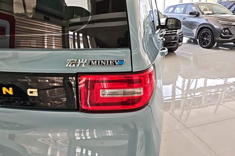 Used Wuling Hongguang MINIEV 2022 Easy Version Lithium Iron Phosphate Right Rear Taillight