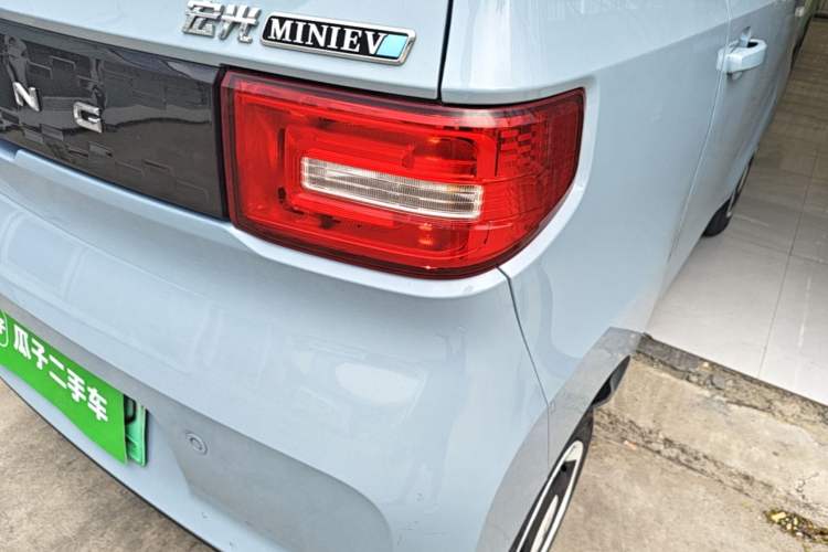 Used Wuling Hongguang MINIEV 2022 Easy Version Lithium-NMC Right Rear Taillight