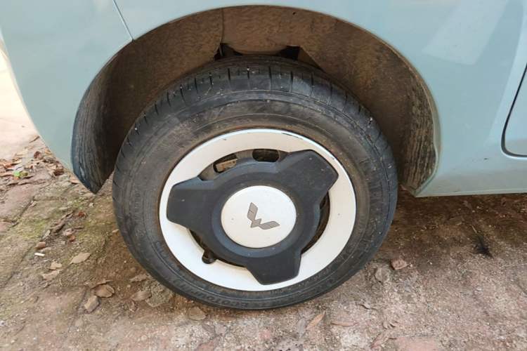 Used Wuling Hongguang MINIEV 2022 Enjoy Edition Lithium-Ion Battery Right Rear Wheel Hub