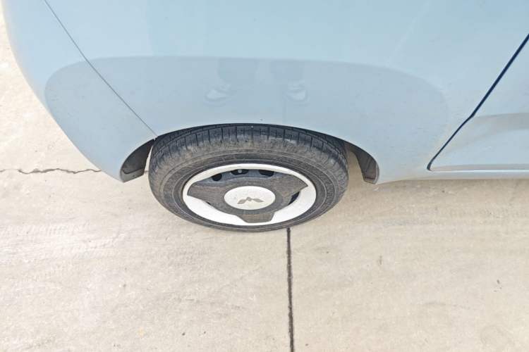Used Wuling Hongguang MINIEV 2022 Easy Version Lithium Iron Phosphate Right Rear Wheel Hub