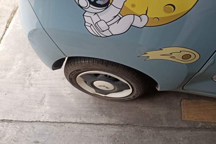 Used Wuling Hongguang MINIEV 2022 Easy Version Lithium Iron Phosphate Right Rear Wheel Hub