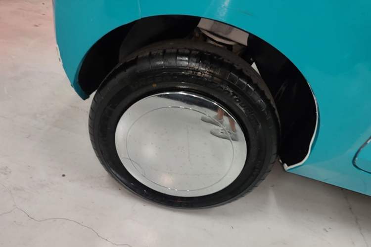 Used Wuling Hongguang MINIEV 2022 Zizai Version Lithium Iron Phosphate Right Rear Wheel Hub