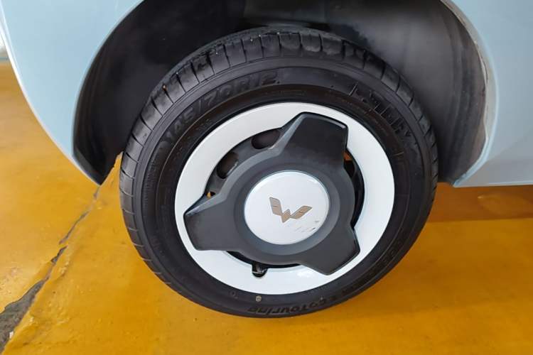 Used Wuling Hongguang MINIEV 2022 Enjoy Edition Lithium Iron Phosphate Right Rear Wheel Hub