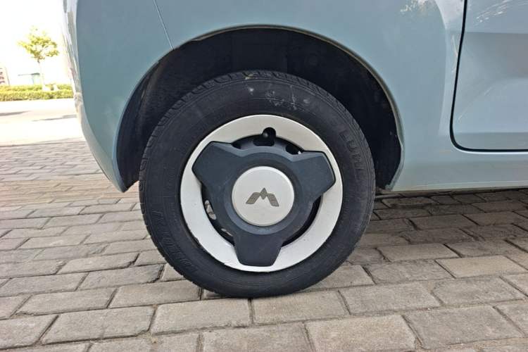 Used Wuling Hongguang MINIEV 2022 Enjoy Edition Lithium Iron Phosphate Right Rear Wheel Hub