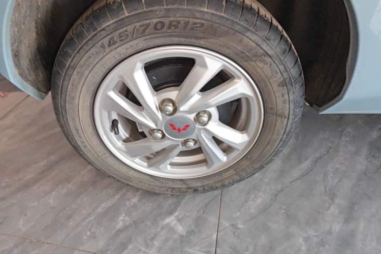 Used Wuling Hongguang MINIEV 2022 Easy Version Lithium Iron Phosphate Right Rear Wheel Hub