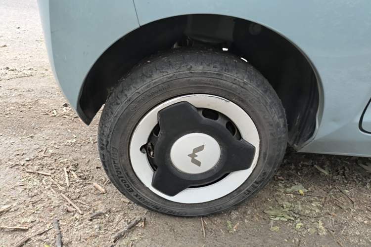 Used Wuling Hongguang MINIEV 2022 Easy Version Lithium Iron Phosphate Right Rear Wheel Hub