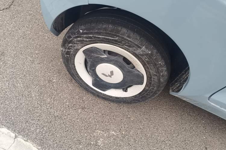 Used Wuling Hongguang MINIEV 2022 Easy Version Lithium-NMC Right Rear Wheel Hub