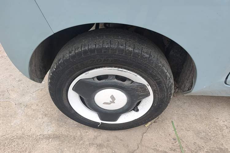 Used Wuling Hongguang MINIEV 2022 Easy Version Lithium-NMC Right Rear Wheel Hub