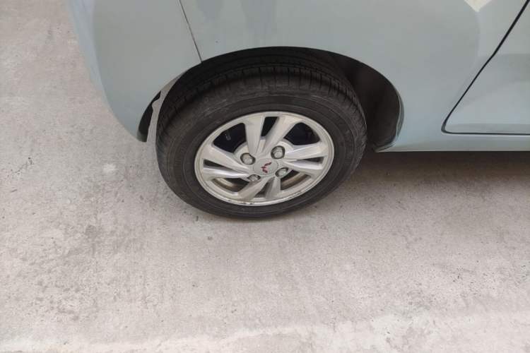 Used Wuling Hongguang MINIEV 2022 Zizai Version Lithium Iron Phosphate Right Rear Wheel Hub