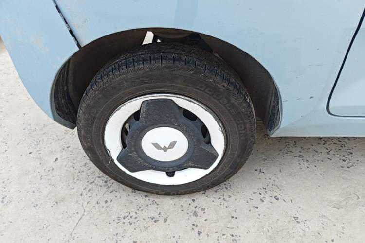 Used Wuling Hongguang MINIEV 2022 Enjoy Edition Lithium-Ion Battery Right Rear Wheel Hub