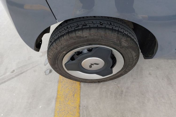 Used Wuling Hongguang MINIEV 2022 Macaron Premium Model – Lithium Iron Phosphate Right Rear Wheel Hub