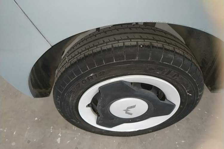 Used Wuling Hongguang MINIEV 2022 Enjoy Edition Lithium Iron Phosphate Right Rear Wheel Hub