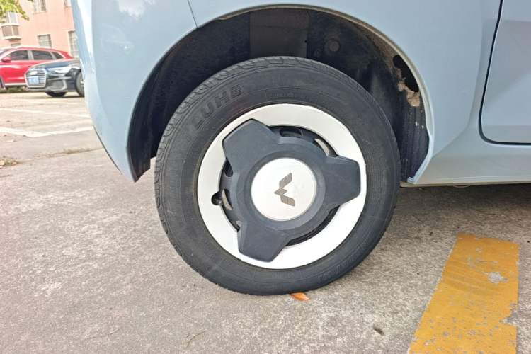 Used Wuling Hongguang MINIEV 2022 Enjoy Edition Lithium Iron Phosphate Right Rear Wheel Hub