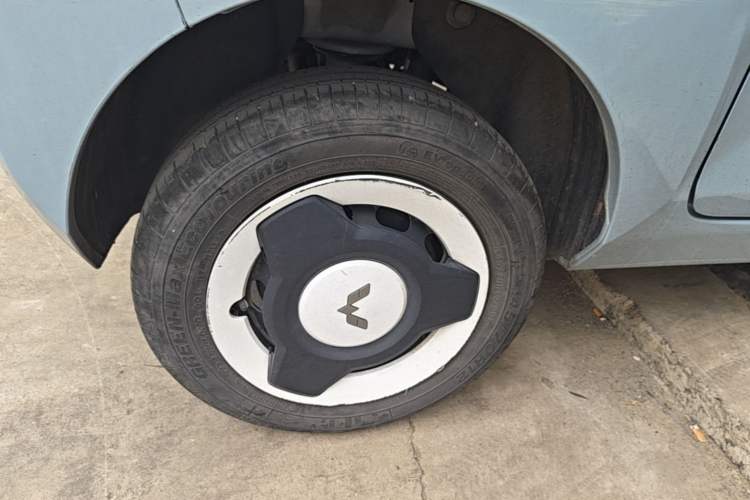 Used Wuling Hongguang MINIEV 2022 Easy Version Lithium-NMC Right Rear Wheel Hub