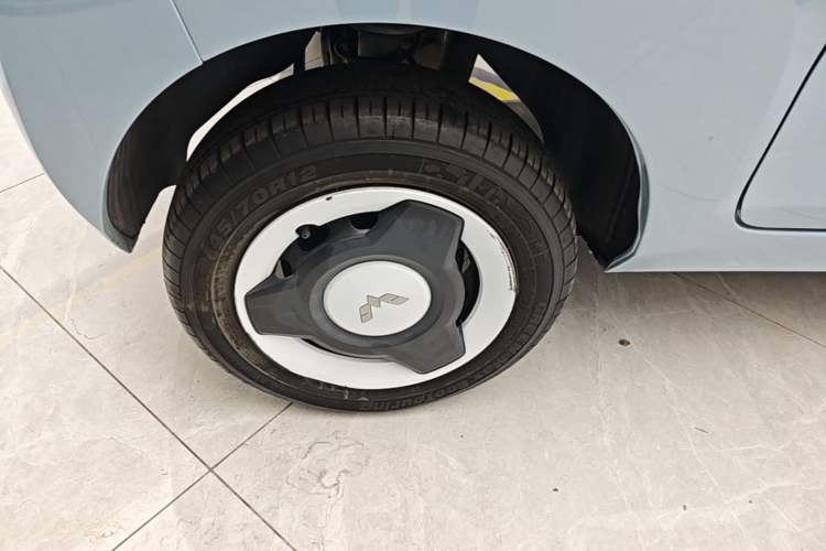 Used Wuling Hongguang MINIEV 2022 Easy Version Lithium Iron Phosphate Right Rear Wheel Hub