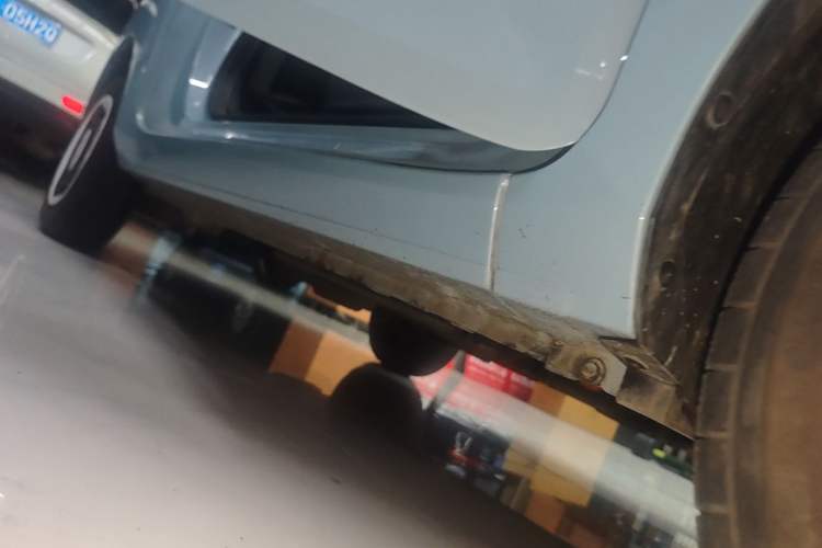 Used Wuling Hongguang MINIEV 2022 Zizai Version Lithium Iron Phosphate Right Side Sill