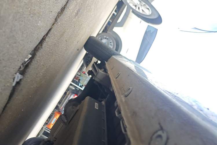 Used Wuling Hongguang MINIEV 2022 Zizai Version Lithium-NMC Right Side Sill