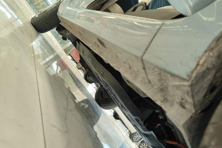 Used Wuling Hongguang MINIEV 2022 Zizai Version Lithium Iron Phosphate Right Side Sill