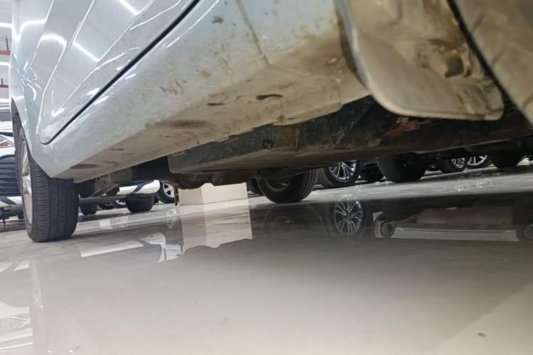 Used Wuling Hongguang MINIEV 2022 Zizai Version Lithium Iron Phosphate Right Side Sill