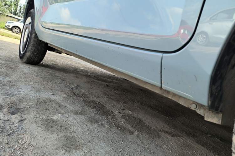 Used Wuling Hongguang MINIEV 2022 Zizai Version Lithium Iron Phosphate Right Side Sill