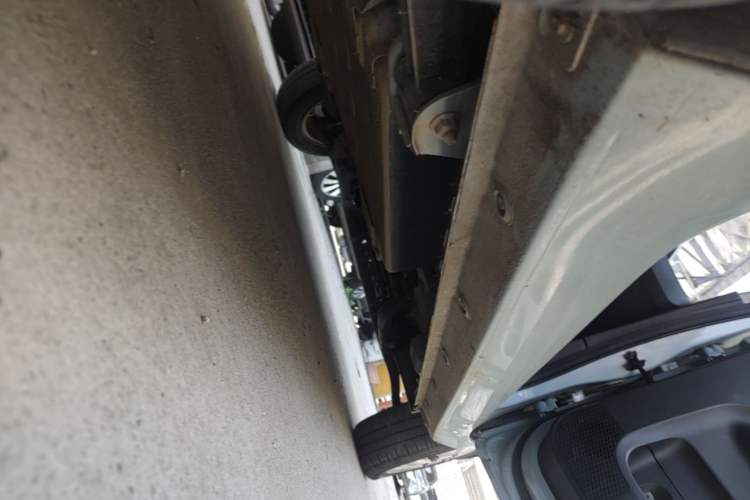 Used Wuling Hongguang MINIEV 2022 Zizai Version Lithium Iron Phosphate Right Side Sill