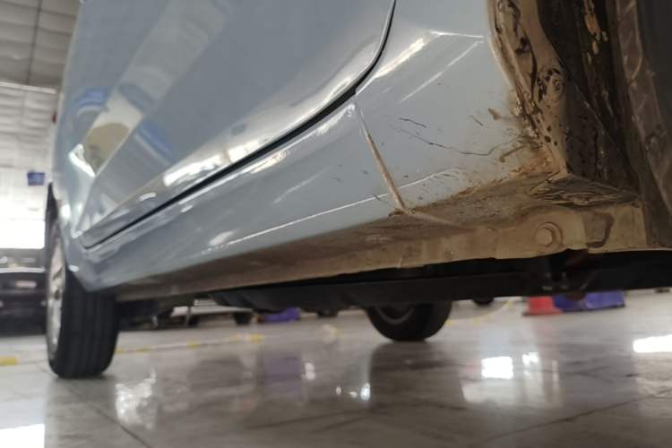 Used Wuling Hongguang MINIEV 2022 Zizai Version Lithium Iron Phosphate Right Side Sill