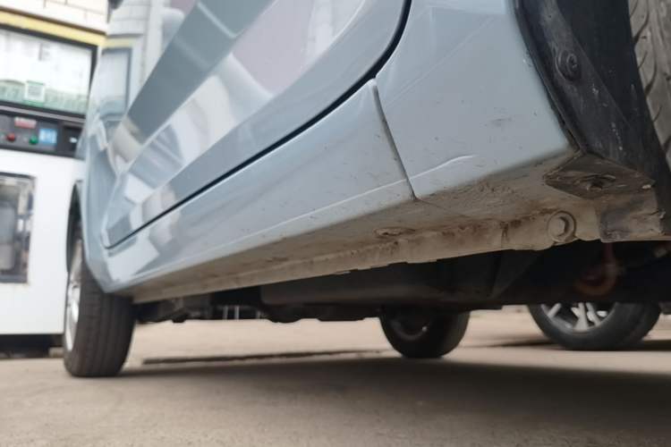 Used Wuling Hongguang MINIEV 2022 Zizai Version Lithium Iron Phosphate Right Side Sill