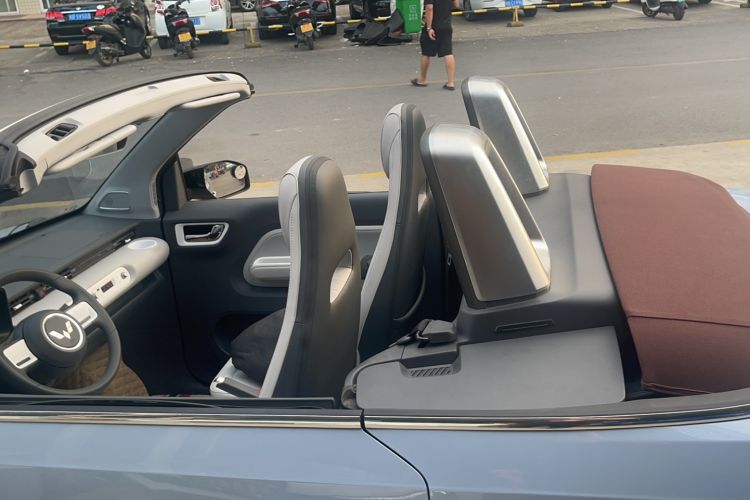 Used Wuling Hongguang MINIEV 2022 Convertible Model Roof