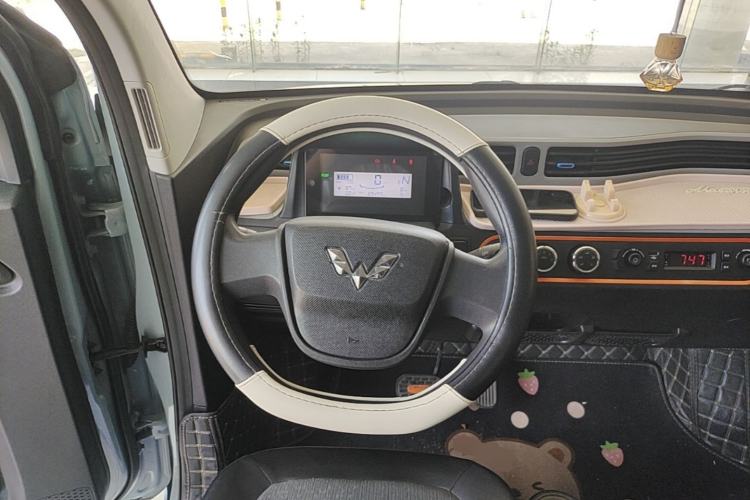 Used Wuling Hongguang MINIEV 2022 Zizai Version Lithium Iron Phosphate Steering Wheel