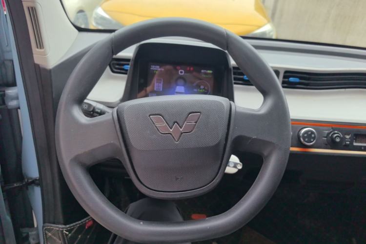 Used Wuling Hongguang MINIEV 2022 Macaron Premium Model – Lithium Iron Phosphate Steering Wheel
