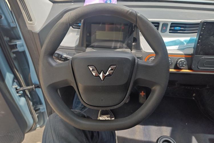 Used Wuling Hongguang MINIEV 2022 Easy Version Lithium Iron Phosphate Steering Wheel