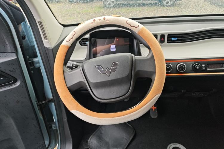 Used Wuling Hongguang MINIEV 2022 Zizai Version Lithium-NMC Steering Wheel