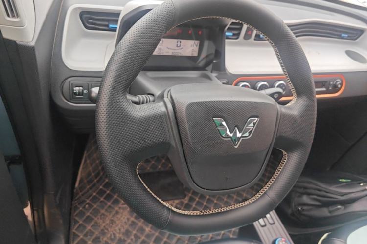 Used Wuling Hongguang MINIEV 2022 Easy Version Lithium Iron Phosphate Steering Wheel
