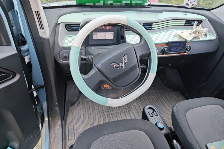 Used Wuling Hongguang MINIEV 2022 Easy Version Lithium Iron Phosphate Steering Wheel