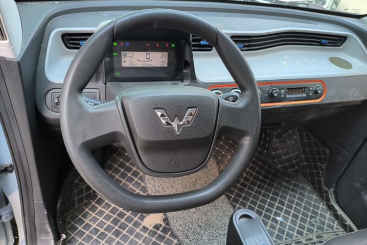 Used Wuling Hongguang MINIEV 2022 Easy Version Lithium Iron Phosphate Steering Wheel