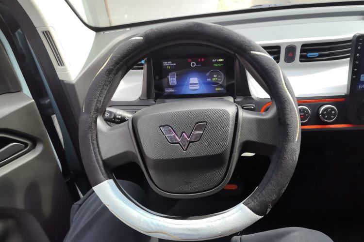 Used Wuling Hongguang MINIEV 2022 Zizai Version Lithium Iron Phosphate Steering Wheel