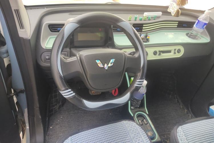 Used Wuling Hongguang MINIEV 2022 Easy Version Lithium Iron Phosphate Steering Wheel